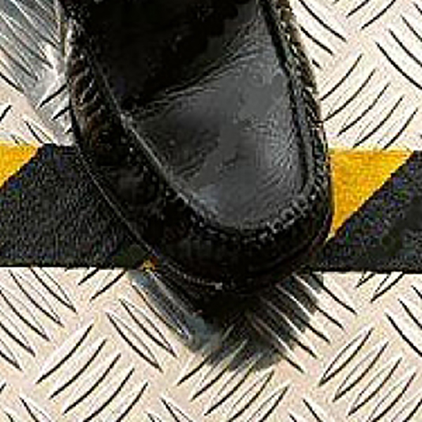 Self Adhesive Conformable Grip Non Slip Tape Black & Yellow